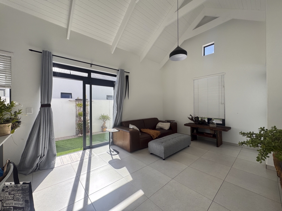 2 Bedroom Property for Sale in Laguna Western Cape
